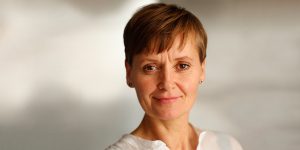 Gitte Just arbejder med mental trivsel og ledere. Hun mener, vi skal sprænge rammerne for den indgroede arbejdsstruktur