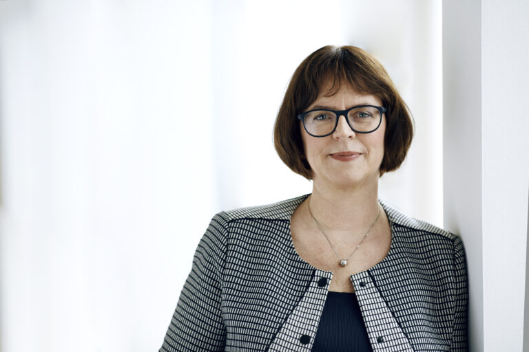 Nye ledere skal lære at sige ”pyt” og ”tak”