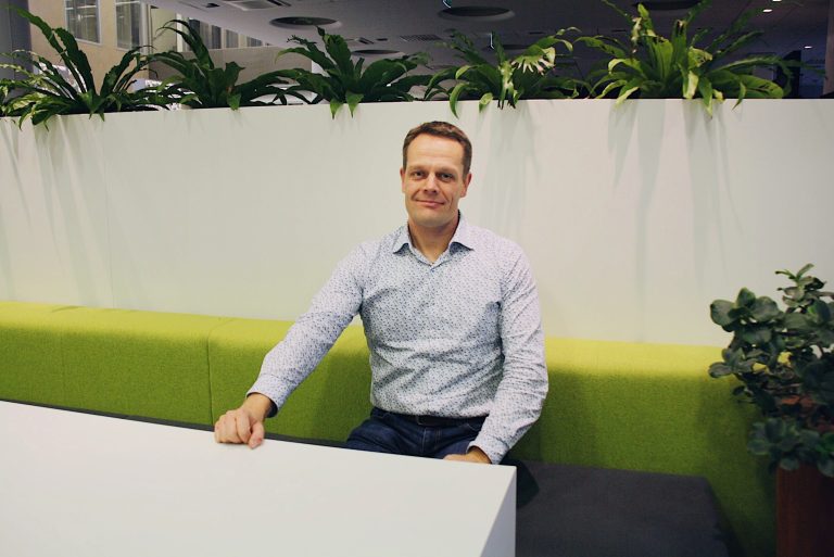 Substanssiosaaminen ja uudet näkökulmat kohtaavat kollegaryhmässä