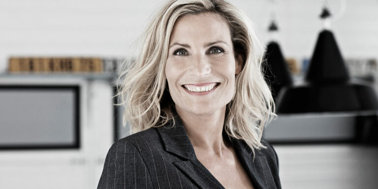 Miten olla johtaja, kun todellisuudesta tulee virtuaalista